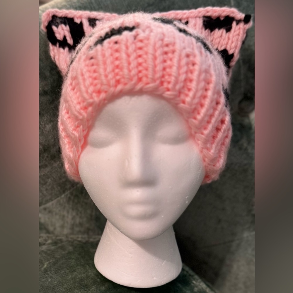 Handmade Hand Crafted Knit Leopard Print Cat Hat Pink and Black - Picture 3 of 11